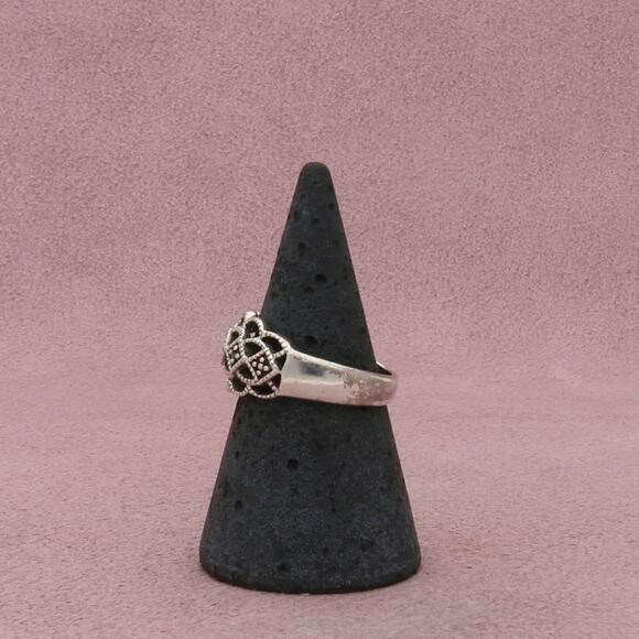 avon sterling silver vintage diamond accent ring size 7 - Picture 2 of 3